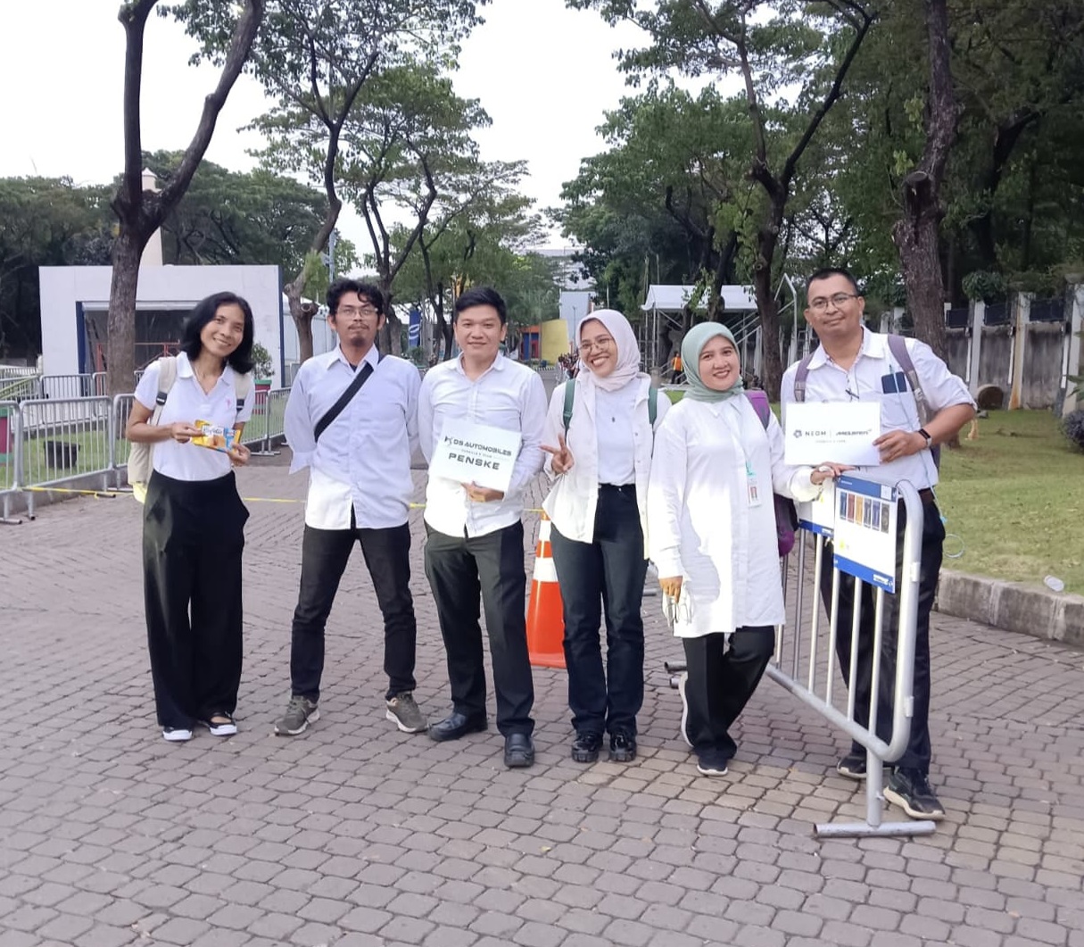 Group photo in Lombok